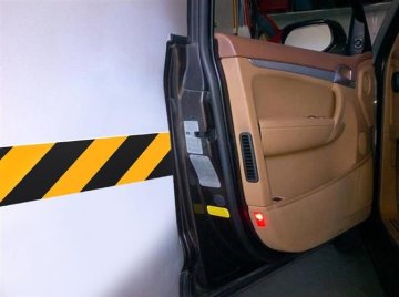 Ochrana dveří vozidla na stenu garáže 50 x 10 x 1,5 cm ISO